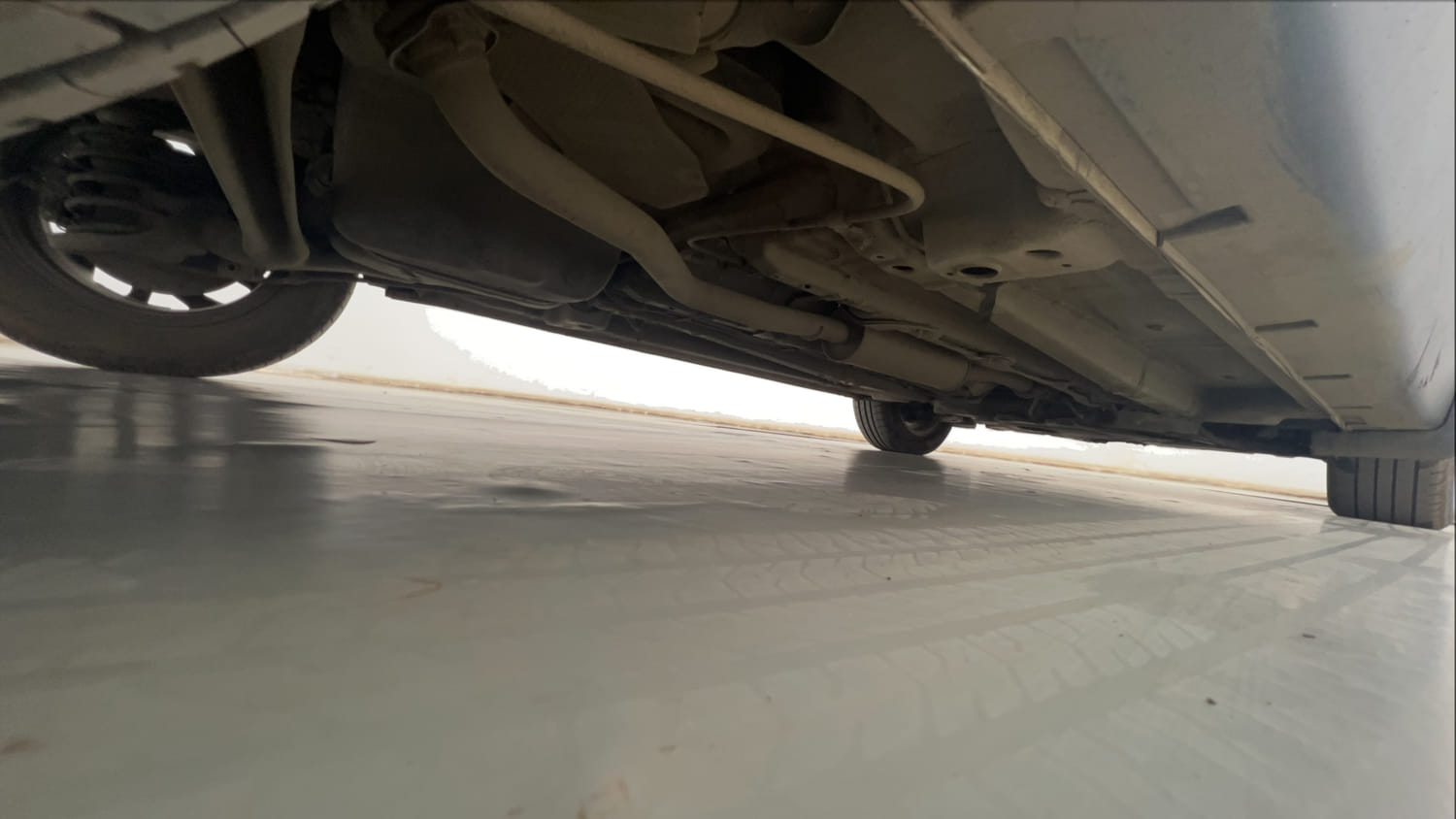 Used 2022 Mahindra XUV 300 W8 (O) 1.5 Diesel Diesel Manual extra REAR RIGHT UNDERBODY VIEW