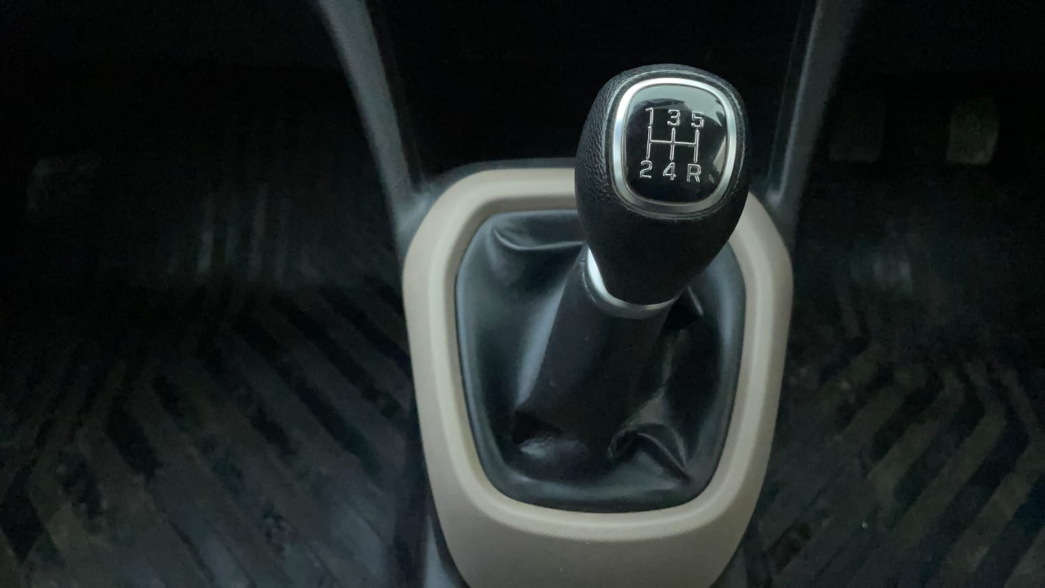 Used 2019 Hyundai Grand i10 Sportz 1.2 Kappa VTVT Petrol Manual interior GEAR  KNOB VIEW