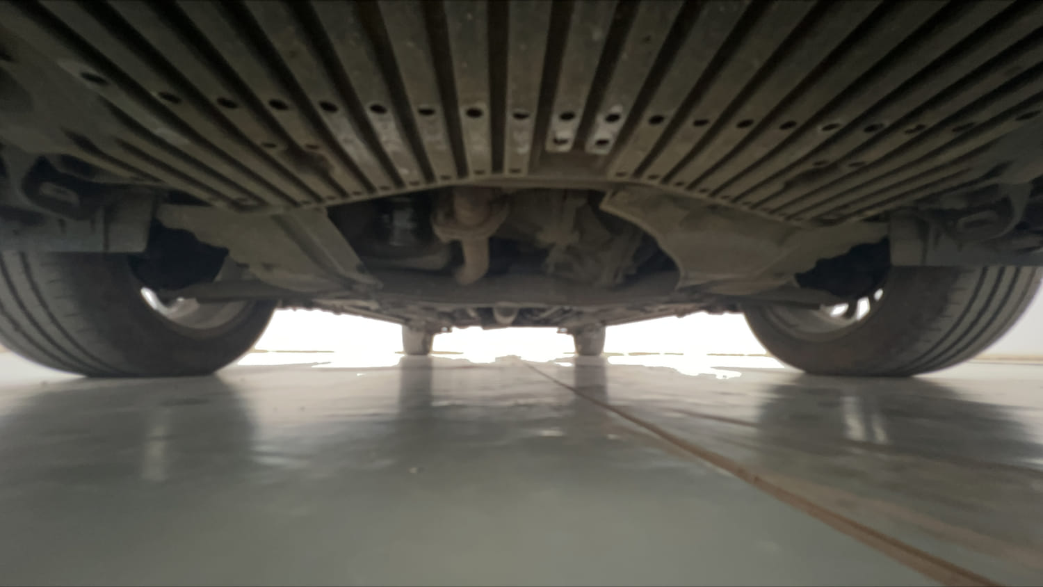 Used 2018 Maruti Suzuki Ciaz Alpha 1.4 MT Petrol Manual extra FRONT LEFT UNDERBODY VIEW
