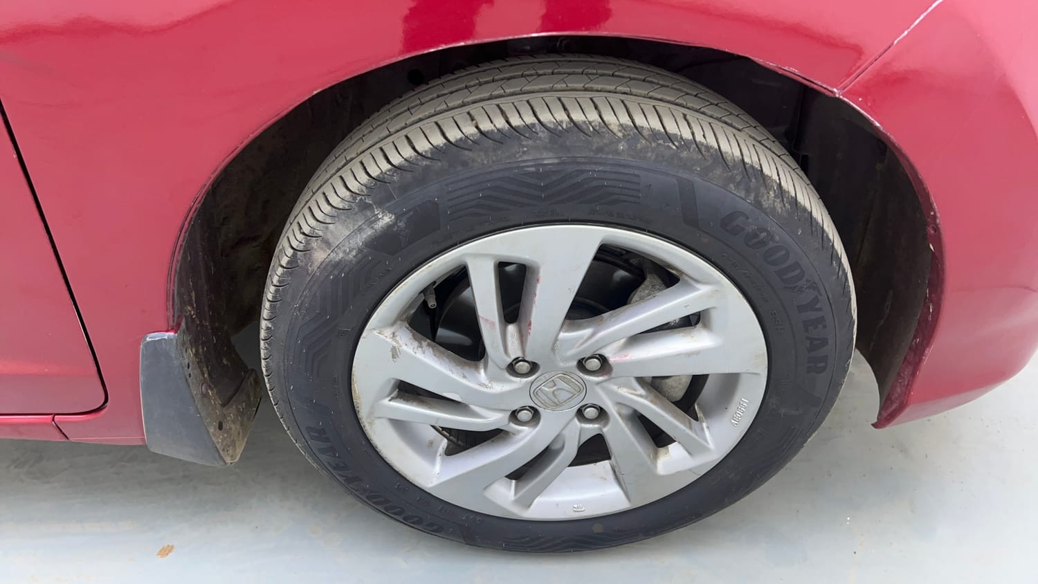 Used 2020 Honda Jazz ZX CVT Petrol Automatic tyres RIGHT FRONT TYRE RIM VIEW