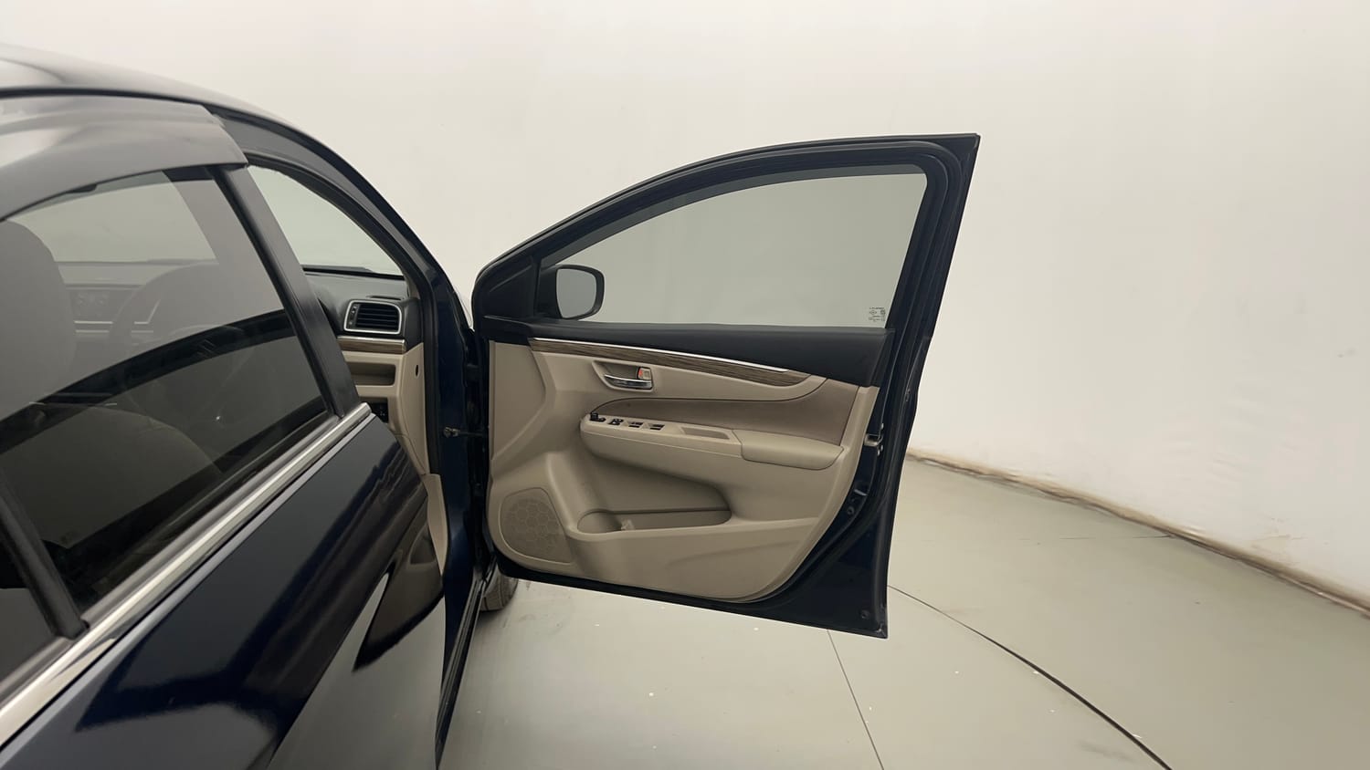 Used 2022 Maruti Suzuki Ciaz Zeta 1.5 Petrol Manual interior RIGHT FRONT DOOR OPEN VIEW