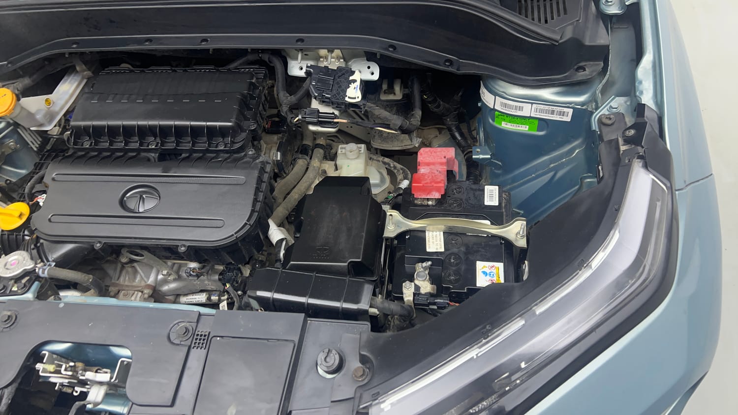 Used 2023 Tata Punch Adventure AMT Petrol Automatic engine ENGINE LEFT SIDE VIEW