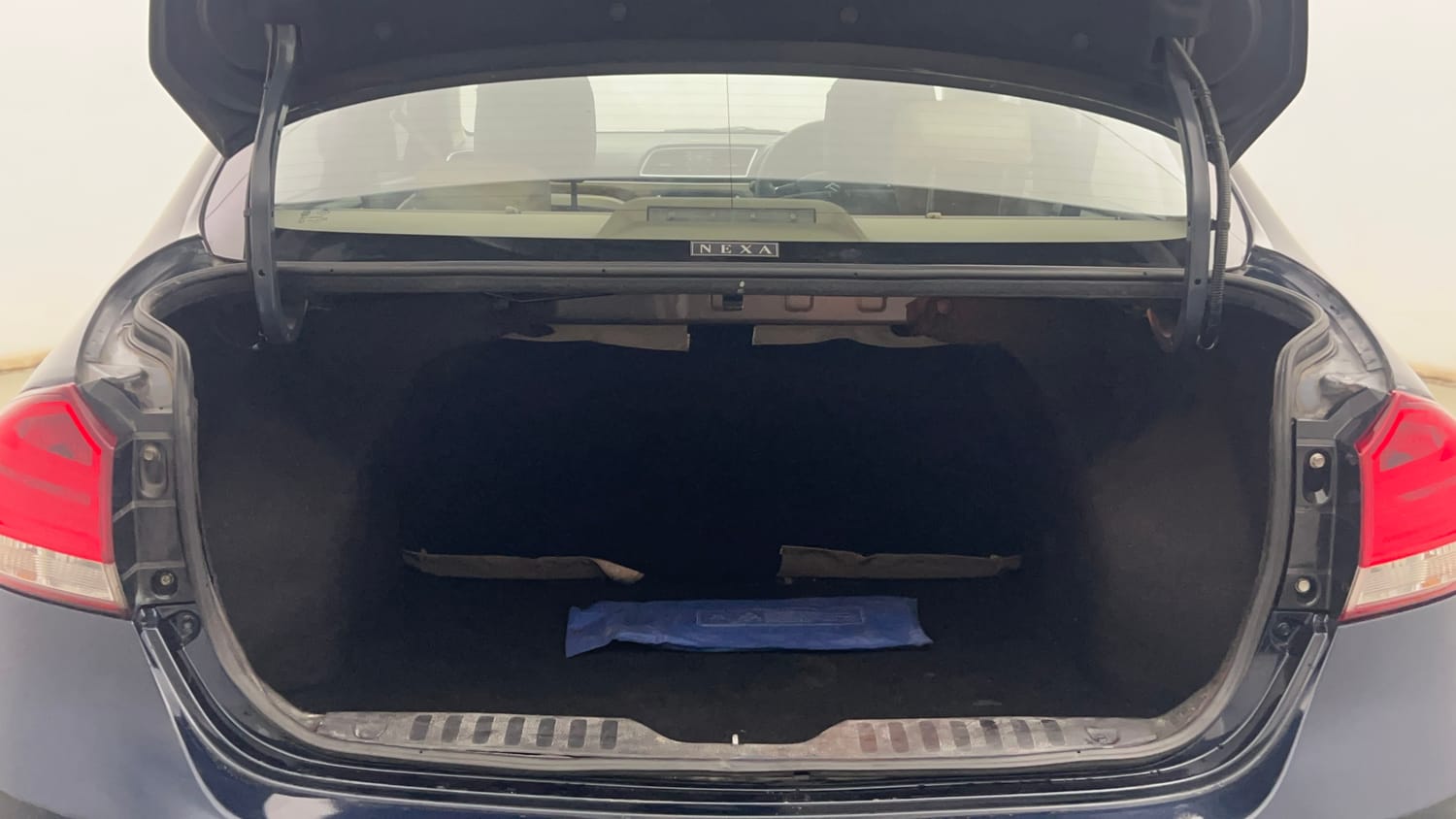 Used 2022 Maruti Suzuki Ciaz Zeta 1.5 Petrol Manual interior DICKY INSIDE VIEW