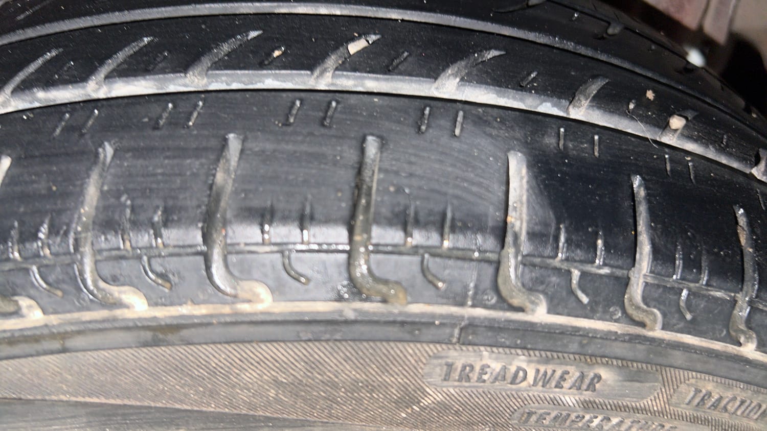 Used 2018 Maruti Suzuki Celerio ZXi (O) AMT Petrol Automatic tyres LEFT REAR TYRE TREAD VIEW