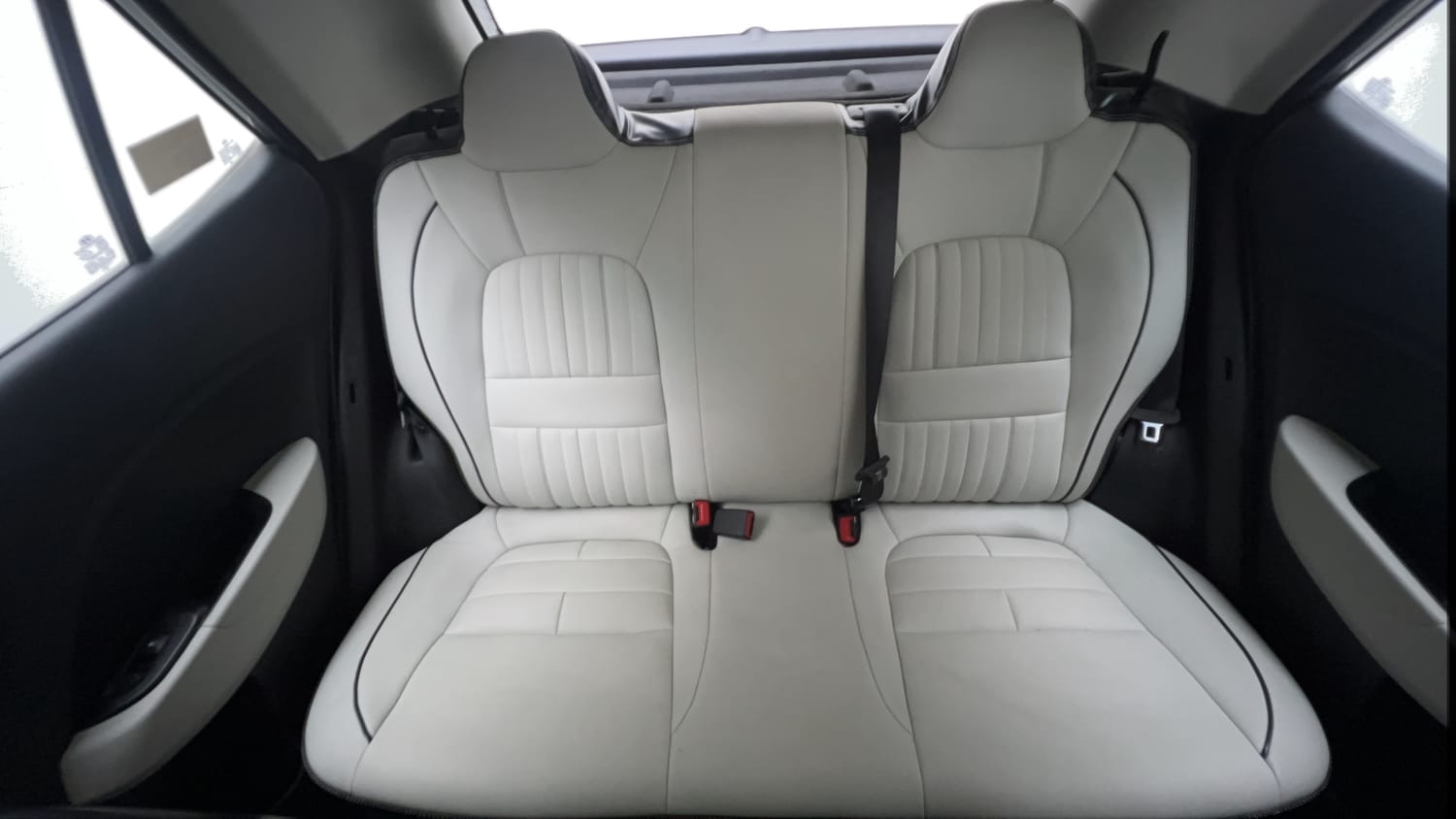 Used 2025 Hyundai Venue S Plus 1.2 Petrol MT Petrol Manual interior REAR SEAT CONDITION VIEW