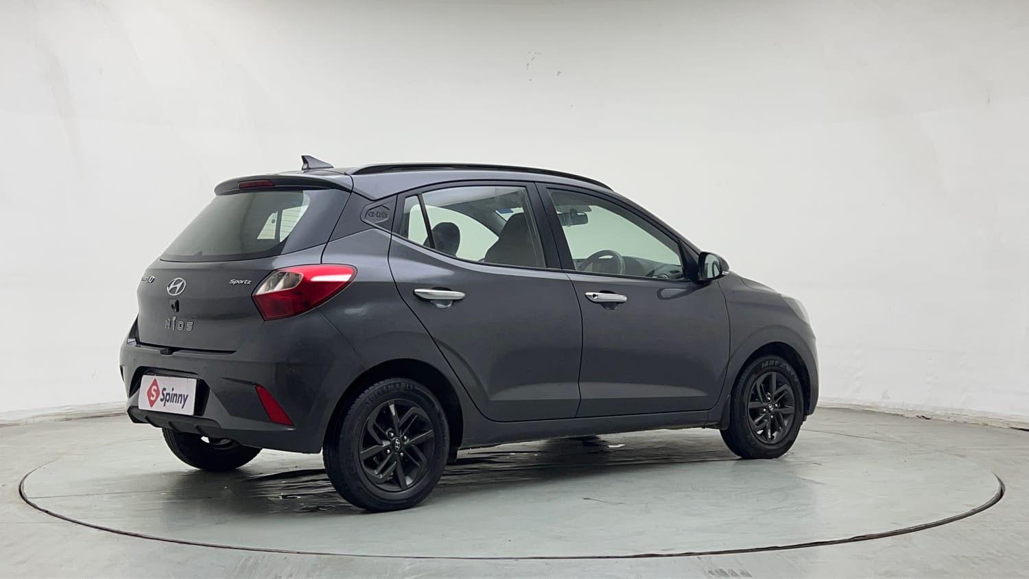 Used 2021 Hyundai Grand i10 Nios Sportz 1.2 Kappa VTVT Petrol Manual exterior RIGHT REAR CORNER VIEW