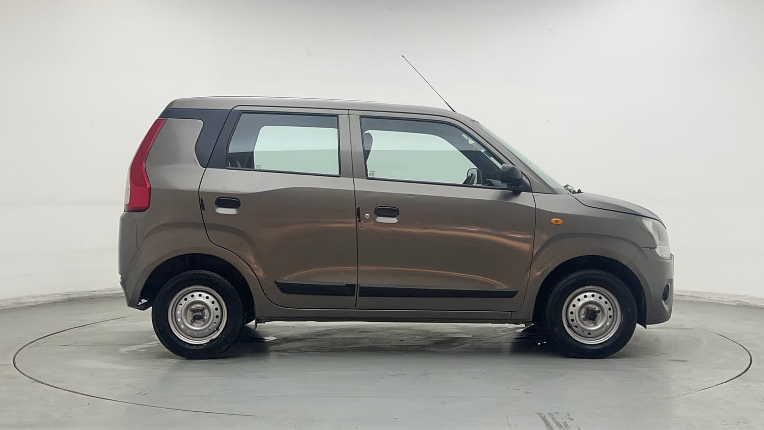 Used 2019 Maruti Suzuki Wagon R LXi 1.0 CNG Cng Manual exterior RIGHT SIDE VIEW