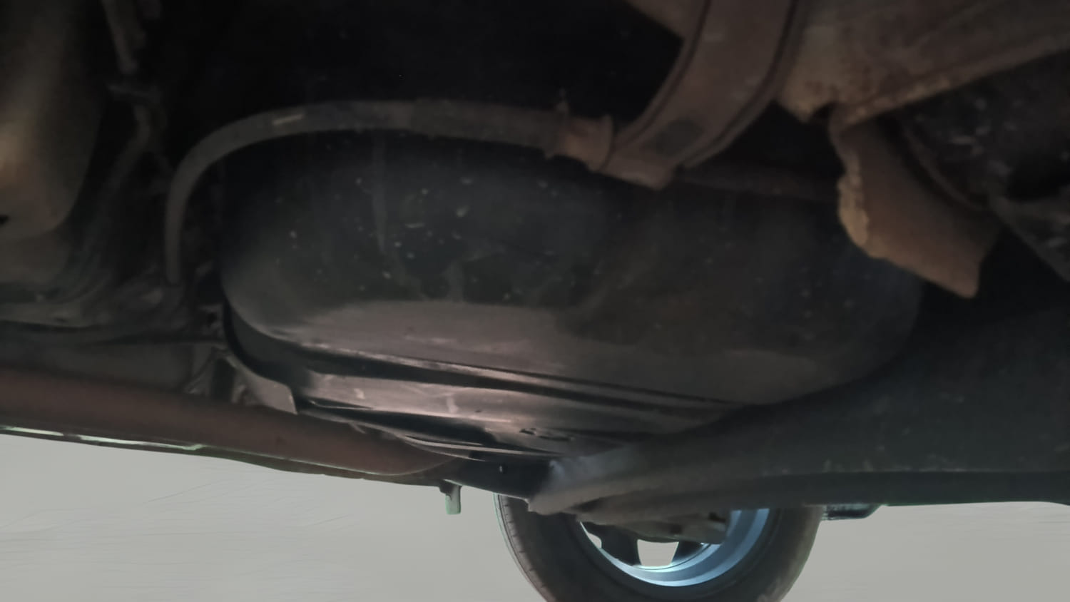 Used 2020 Hyundai Aura SX 1.2 Petrol Petrol Manual extra REAR UNDERBODY VIEW (TAKEN FROM REAR)