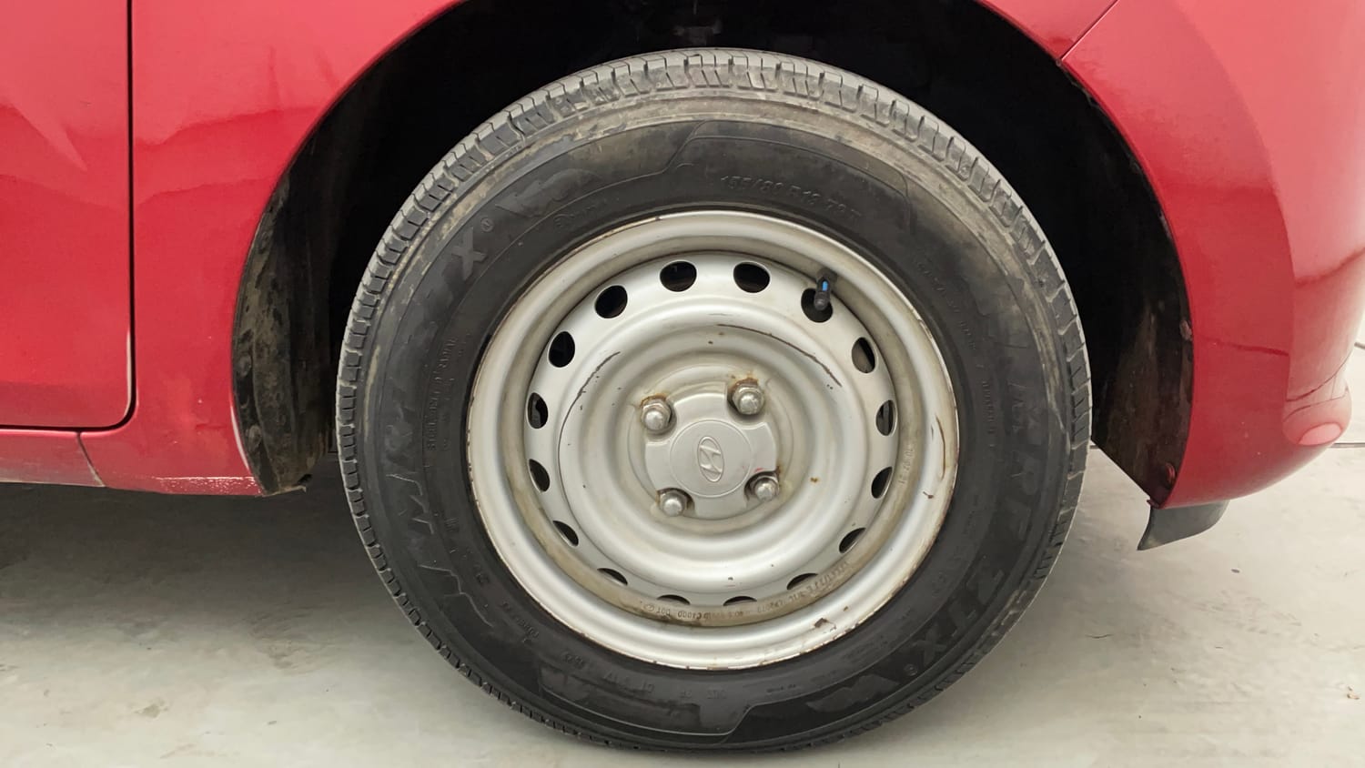 Used 2021 Hyundai Santro Magna AMT Petrol Automatic tyres RIGHT FRONT TYRE RIM VIEW