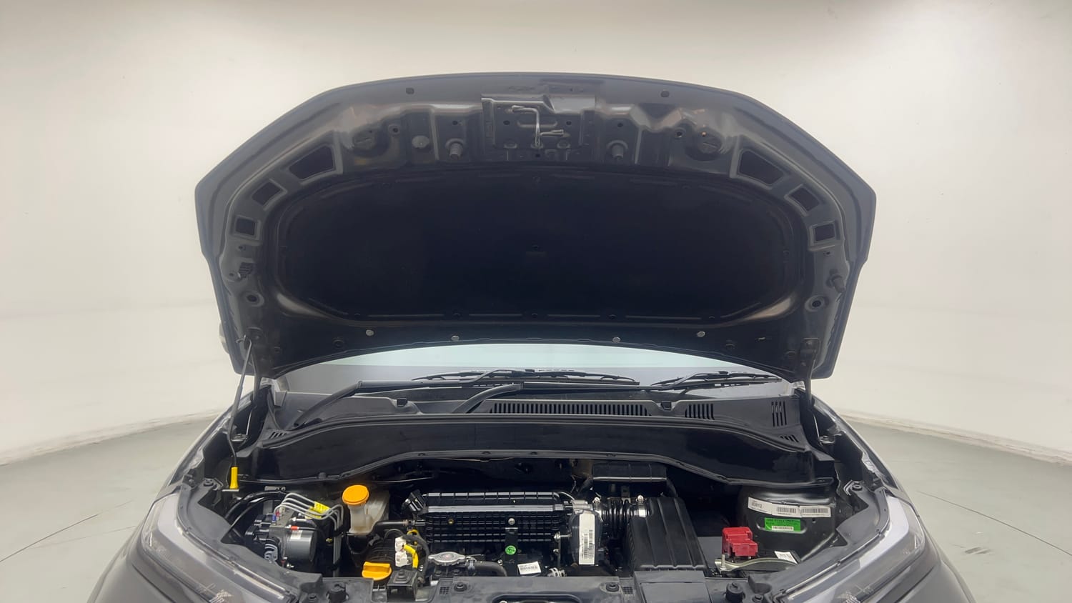 Used 2025 Tata Punch Pure MT Petrol Manual engine ENGINE & BONNET OPEN FRONT VIEW
