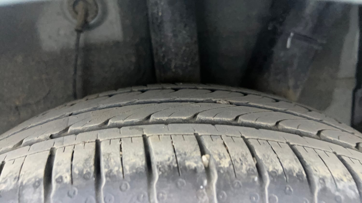 Used 2026 Hyundai Grand i10 Nios Asta 1.2 Kappa AMT Petrol Automatic tyres LEFT REAR TYRE TREAD VIEW