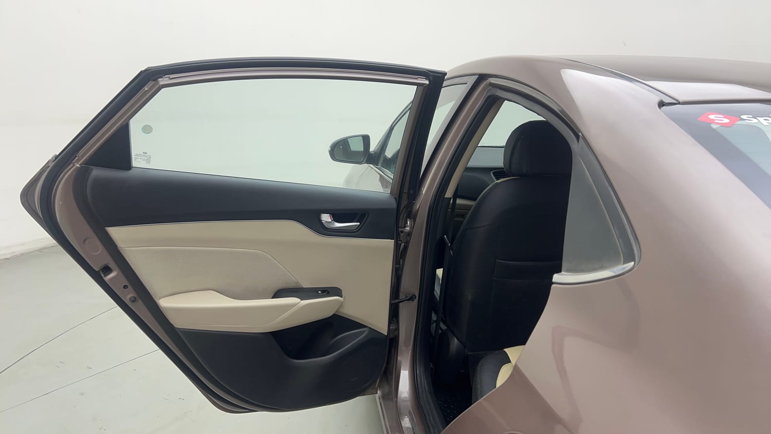 Used 2017 Hyundai Verna SX 1.6 VTVT Petrol Manual interior LEFT REAR DOOR OPEN VIEW