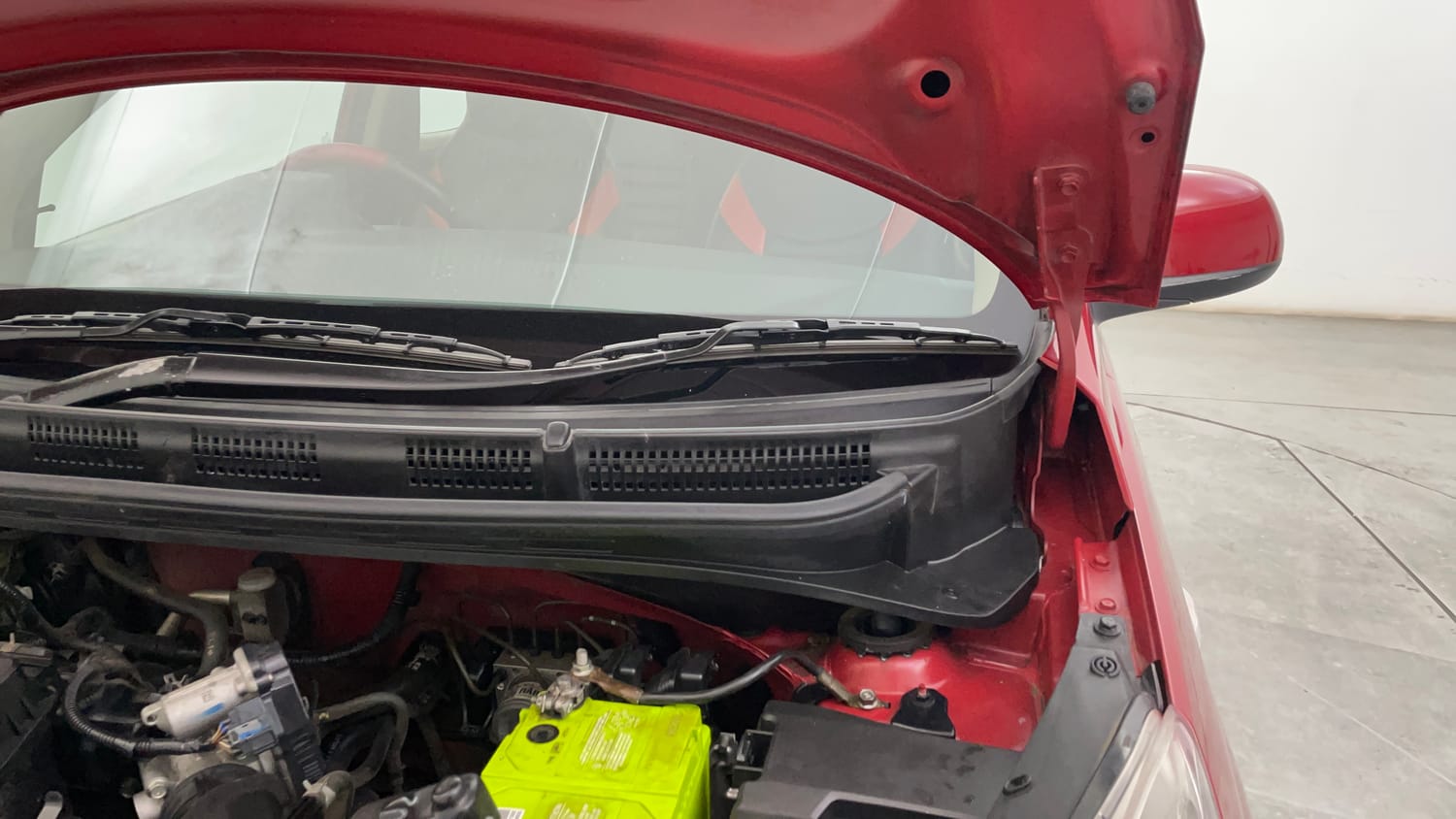 Used 2021 Hyundai Santro Magna AMT Petrol Automatic engine ENGINE LEFT SIDE HINGE & APRON VIEW