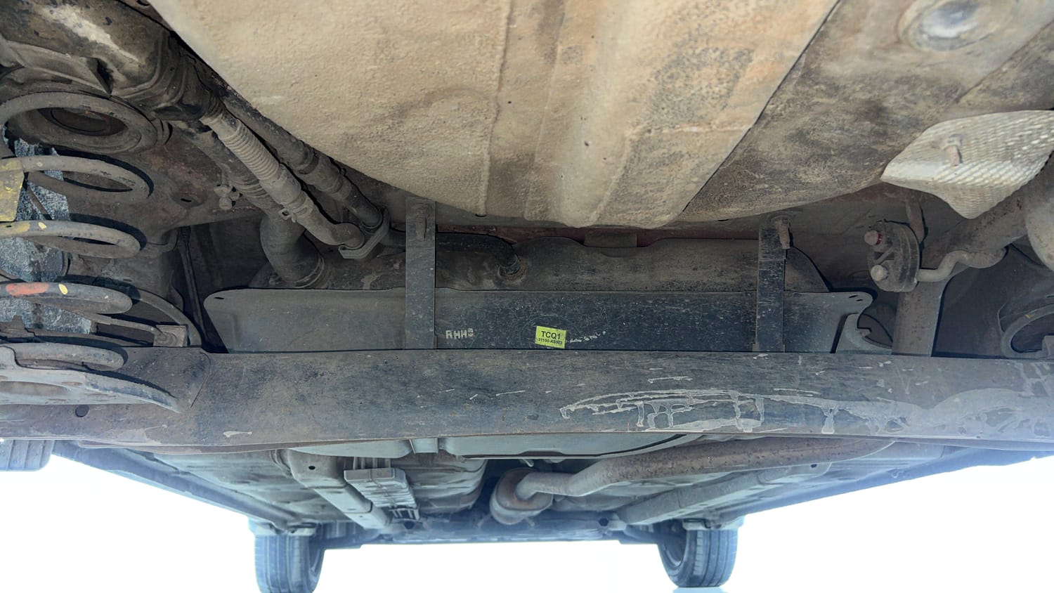 Used 2022 Hyundai Aura S 1.2 AMT Petrol Petrol Automatic extra REAR UNDERBODY VIEW (TAKEN FROM REAR)