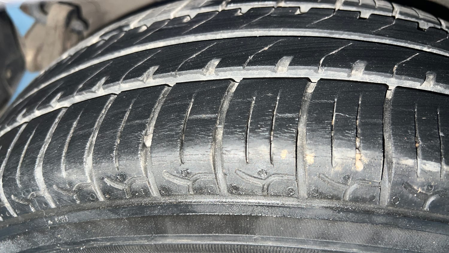 Used 2022 Hyundai Santro Sportz Petrol Manual tyres RIGHT REAR TYRE TREAD VIEW
