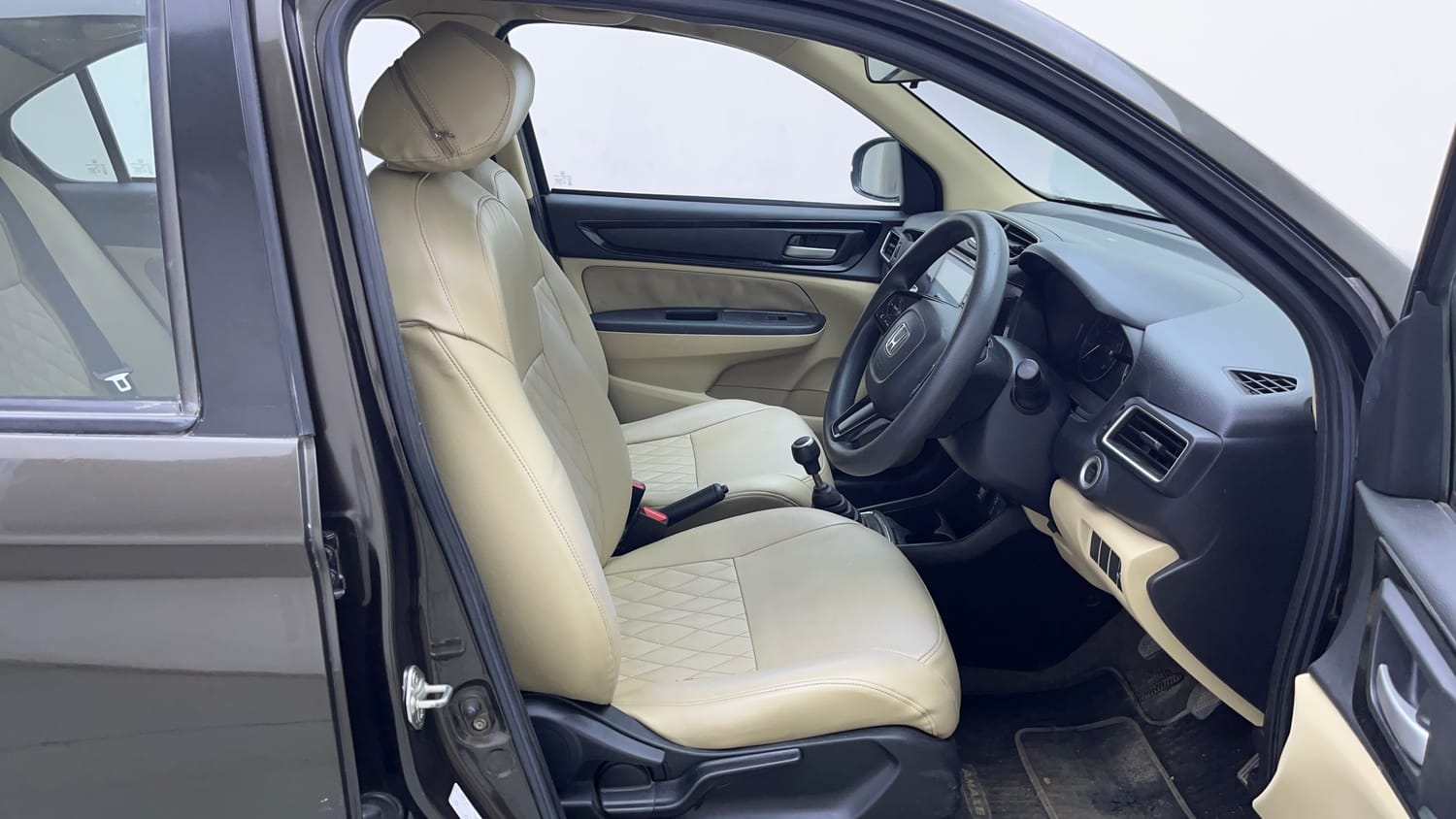 Used 2018 Honda Amaze 1.2 VX i-VTEC Petrol Manual interior RIGHT SIDE FRONT DOOR CABIN VIEW