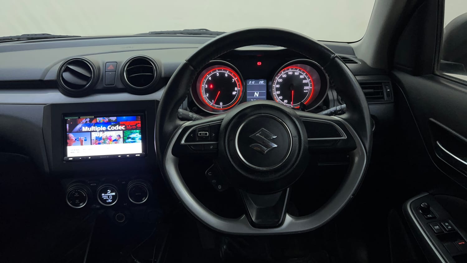 Used 2018 Maruti Suzuki Swift ZXi AMT Petrol Automatic interior STEERING VIEW