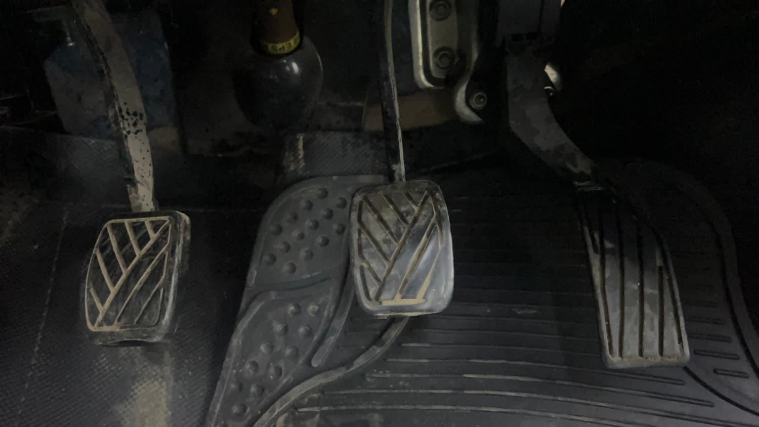 Used 2015 Maruti Suzuki Swift Dzire VXI Petrol Manual interior PEDALS VIEW
