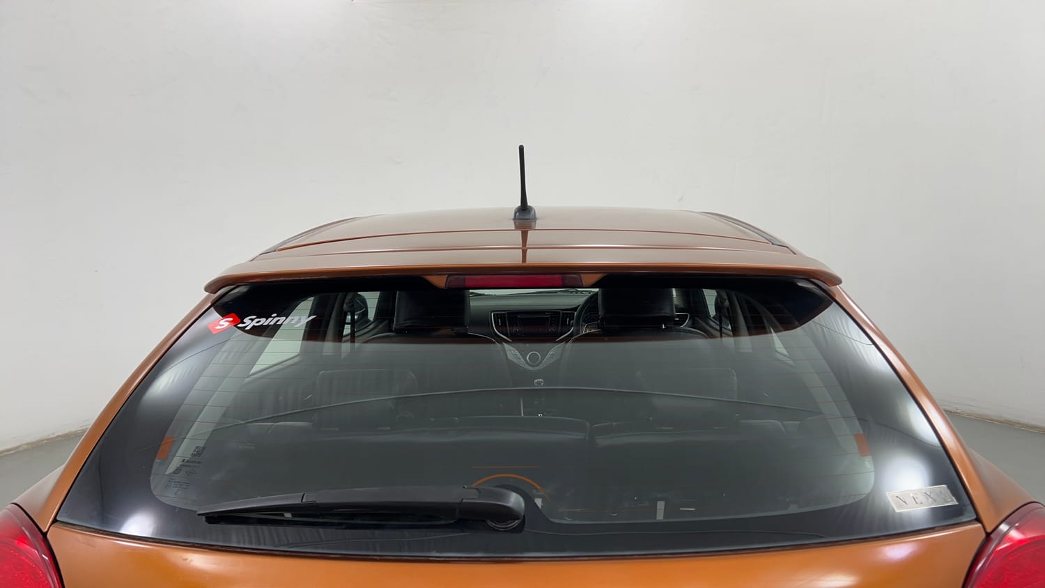 Used 2018 Maruti Suzuki Baleno Delta 1.2 Petrol Manual exterior BACK WINDSHIELD VIEW