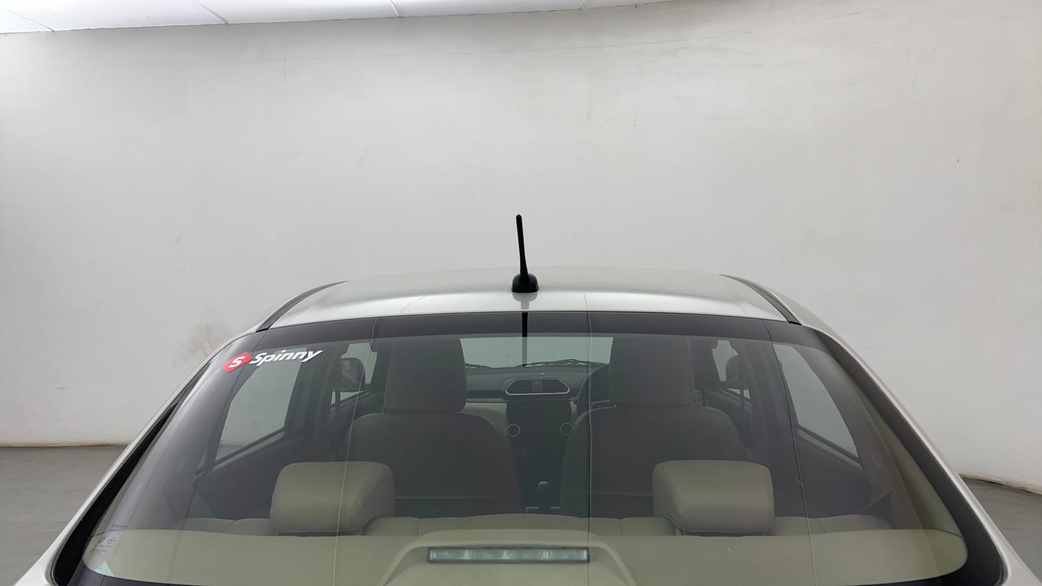 Used 2019 Maruti Suzuki Dzire VXi Petrol Manual exterior BACK WINDSHIELD VIEW