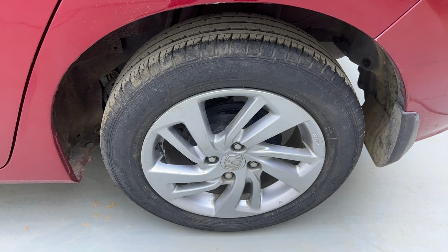 Used 2020 Honda Jazz ZX CVT Petrol Automatic tyres LEFT REAR TYRE RIM VIEW