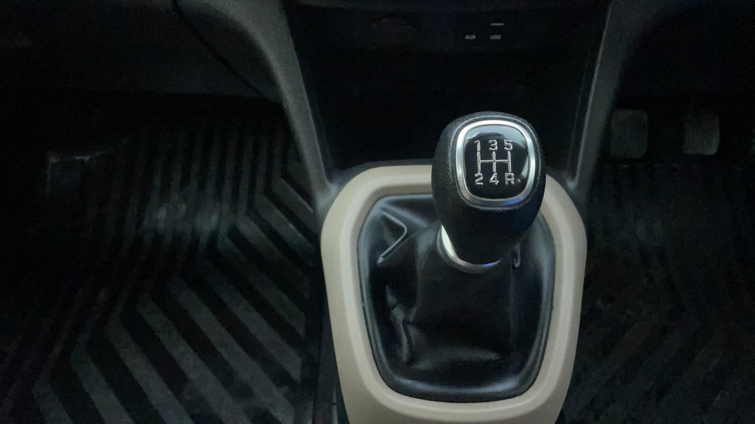 Used 2016 Hyundai Grand i10 Asta 1.2 Kappa VTVT Petrol Manual interior GEAR  KNOB VIEW