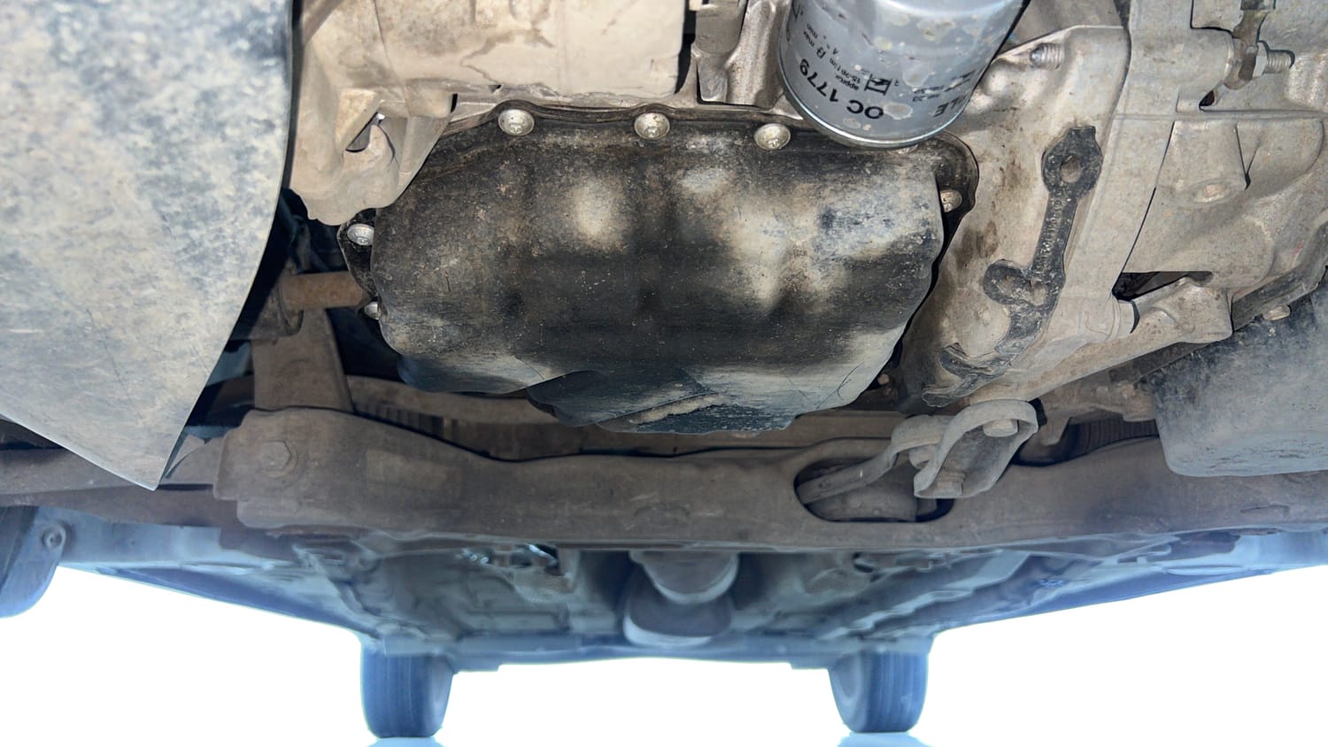 Used 2022 Volkswagen Taigun Topline 1.0 TSI AT Petrol Automatic extra FRONT LEFT UNDERBODY VIEW