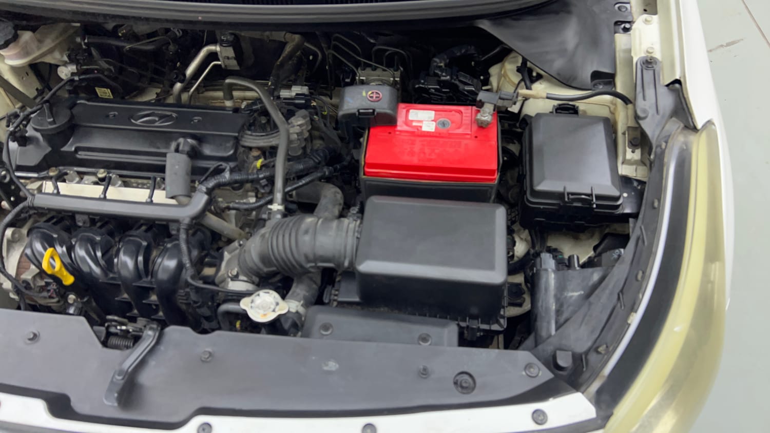 Used 2015 Hyundai Elite i20 Asta 1.2 Petrol Manual engine ENGINE LEFT SIDE VIEW