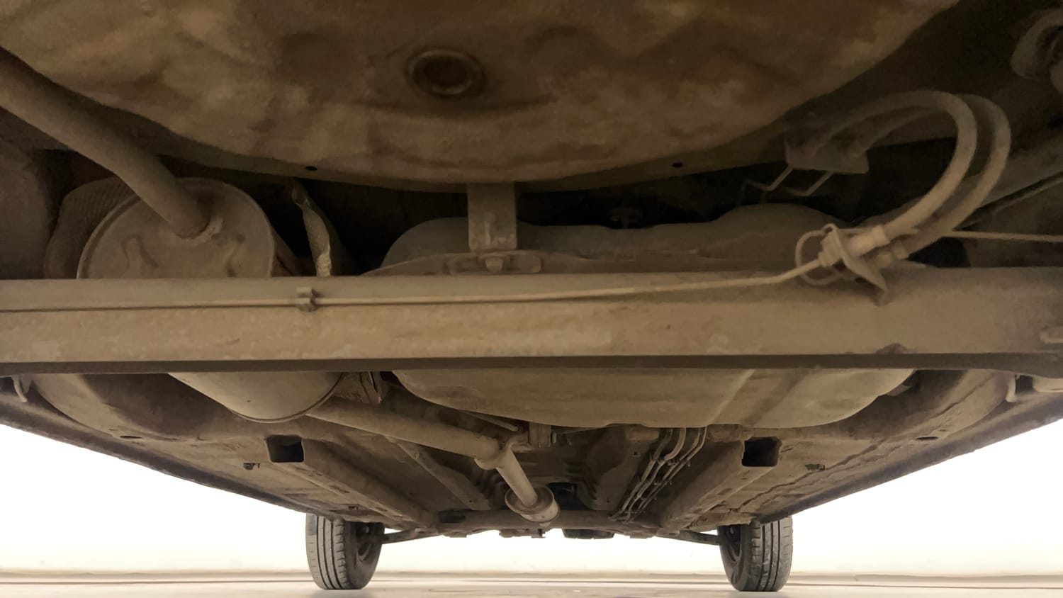 Used 2017 Renault Kwid RXL Live For More Edition Petrol Manual extra REAR UNDERBODY VIEW (TAKEN FROM REAR)