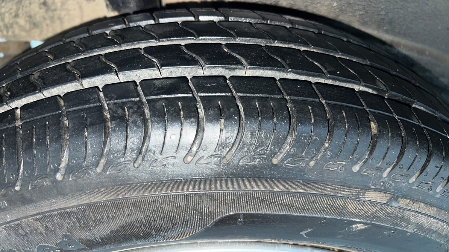 Used 2019 Maruti Suzuki Wagon R 1.0 VXi 1.0 Petrol Manual tyres RIGHT REAR TYRE TREAD VIEW
