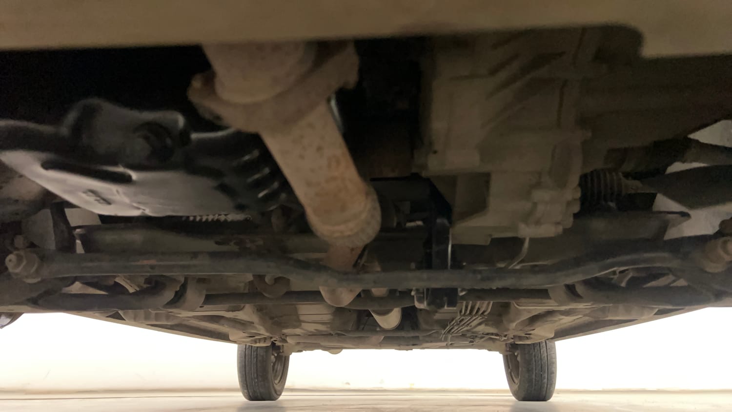 Used 2022 Tata Tiago XT CNG Cng Manual extra FRONT LEFT UNDERBODY VIEW