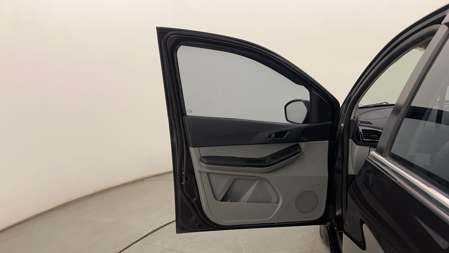 Used 2022 Tata Tiago XT CNG Cng Manual interior LEFT FRONT DOOR OPEN VIEW