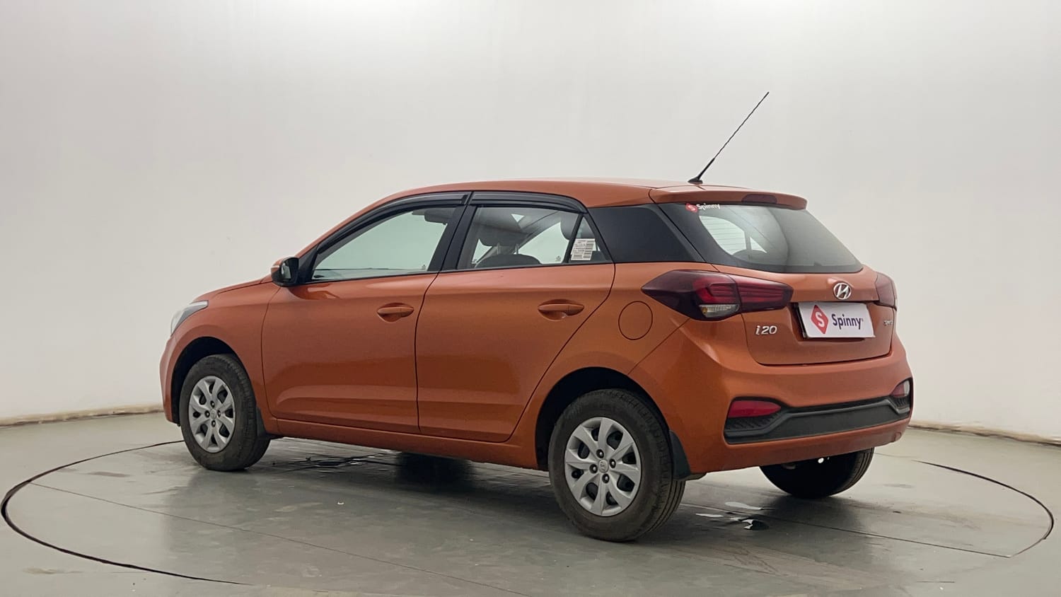 Used 2018 Hyundai Elite i20 Sportz 1.2 Petrol Manual exterior LEFT REAR CORNER VIEW