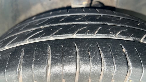 Used 2017 Maruti Suzuki Ignis Delta 1.2 MT Petrol Manual tyres RIGHT FRONT TYRE TREAD VIEW