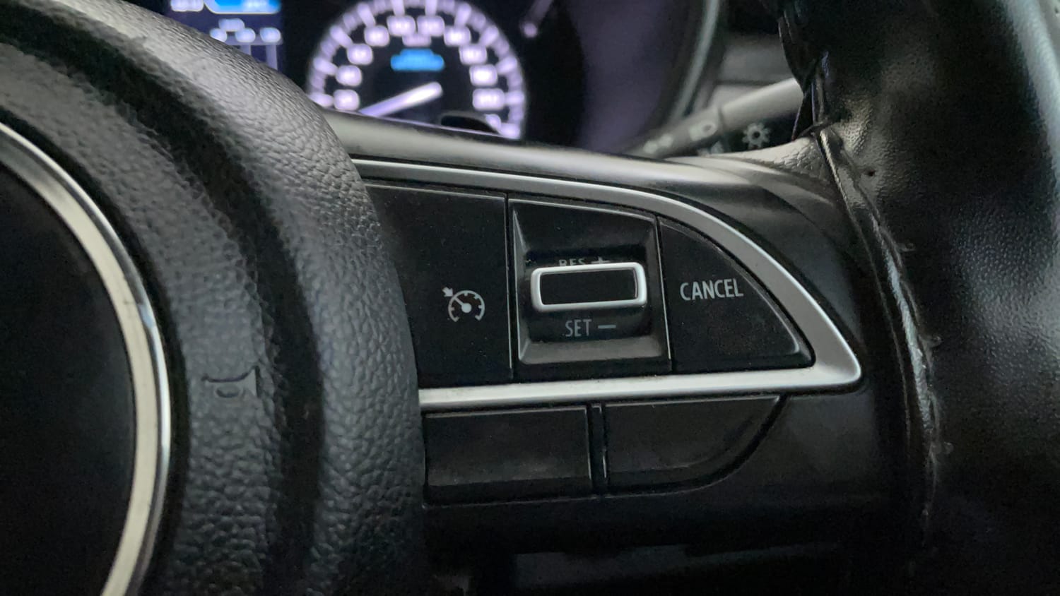 Used 2023 Maruti Suzuki Brezza ZXI AT Petrol Automatic top_features Cruise control