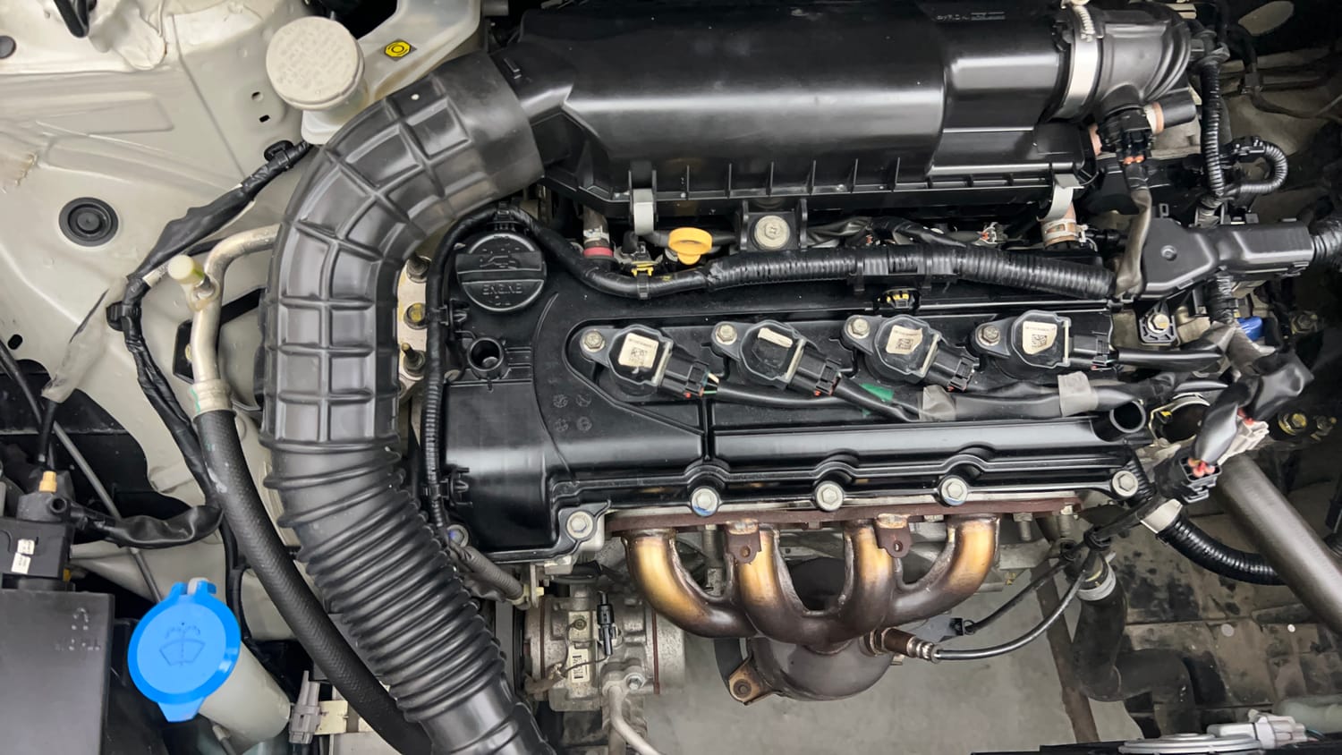 Used 2019 Maruti Suzuki Dzire VXi Petrol Manual engine ENGINE RIGHT SIDE VIEW
