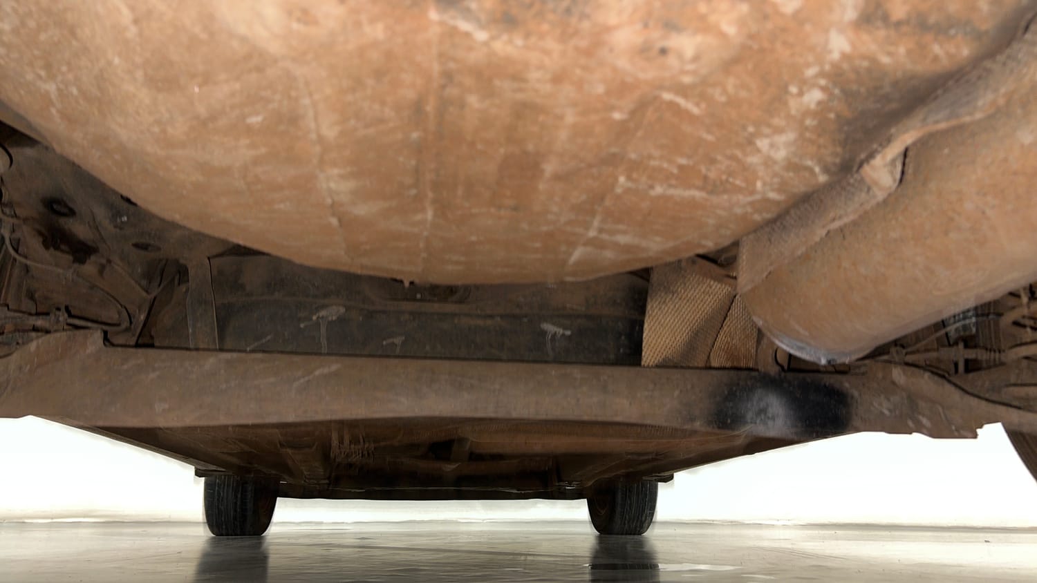 Used 2018 Ford Figo Aspire Titanium 1.2 Ti-VCT Diesel Manual extra REAR UNDERBODY VIEW (TAKEN FROM REAR)