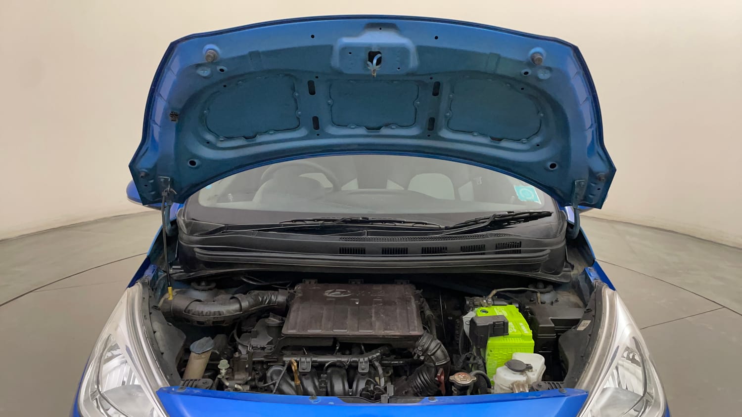 Used 2018 Hyundai Grand i10 Sportz AT 1.2 Kappa VTVT Petrol Automatic engine ENGINE & BONNET OPEN FRONT VIEW