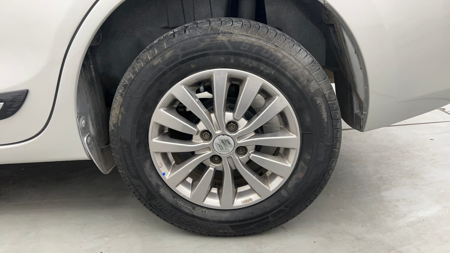 Used 2019 Maruti Suzuki Dzire VXi Petrol Manual tyres LEFT REAR TYRE RIM VIEW