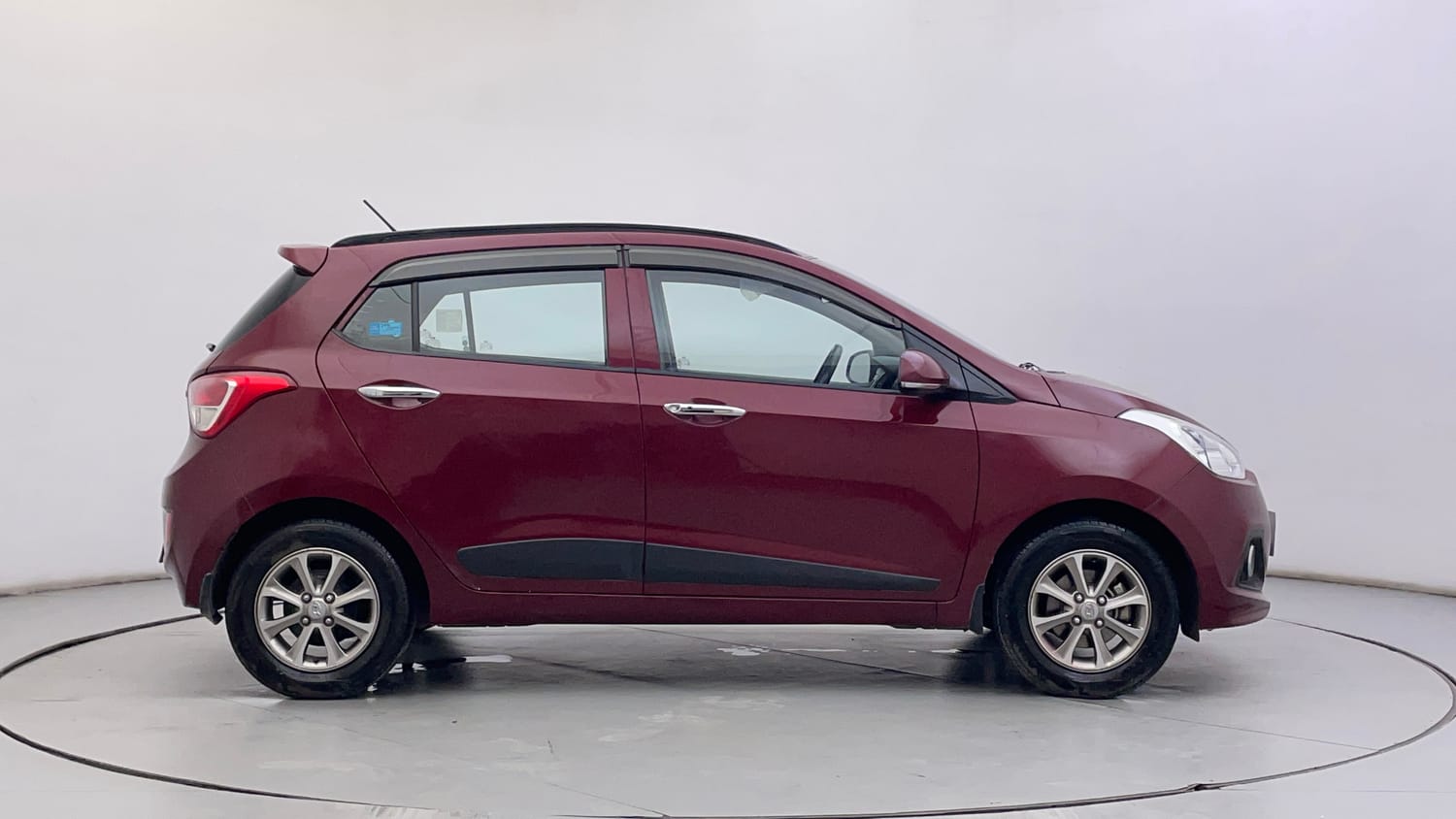 Used 2016 Hyundai Grand i10 Asta 1.2 Kappa VTVT Petrol Manual exterior RIGHT SIDE VIEW