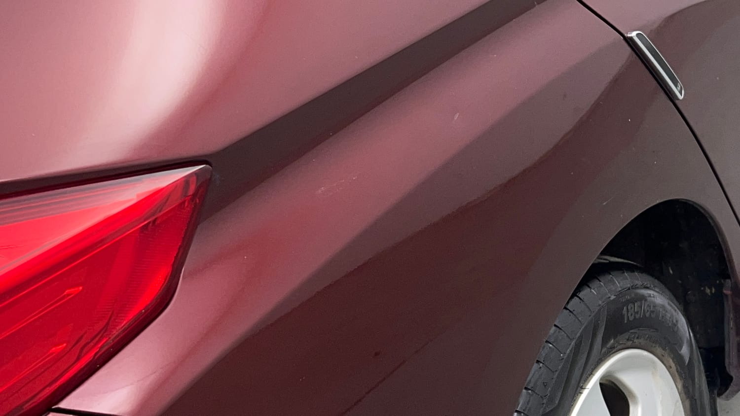 Used 2016 Honda City VX Petrol Manual dents MINOR DENT