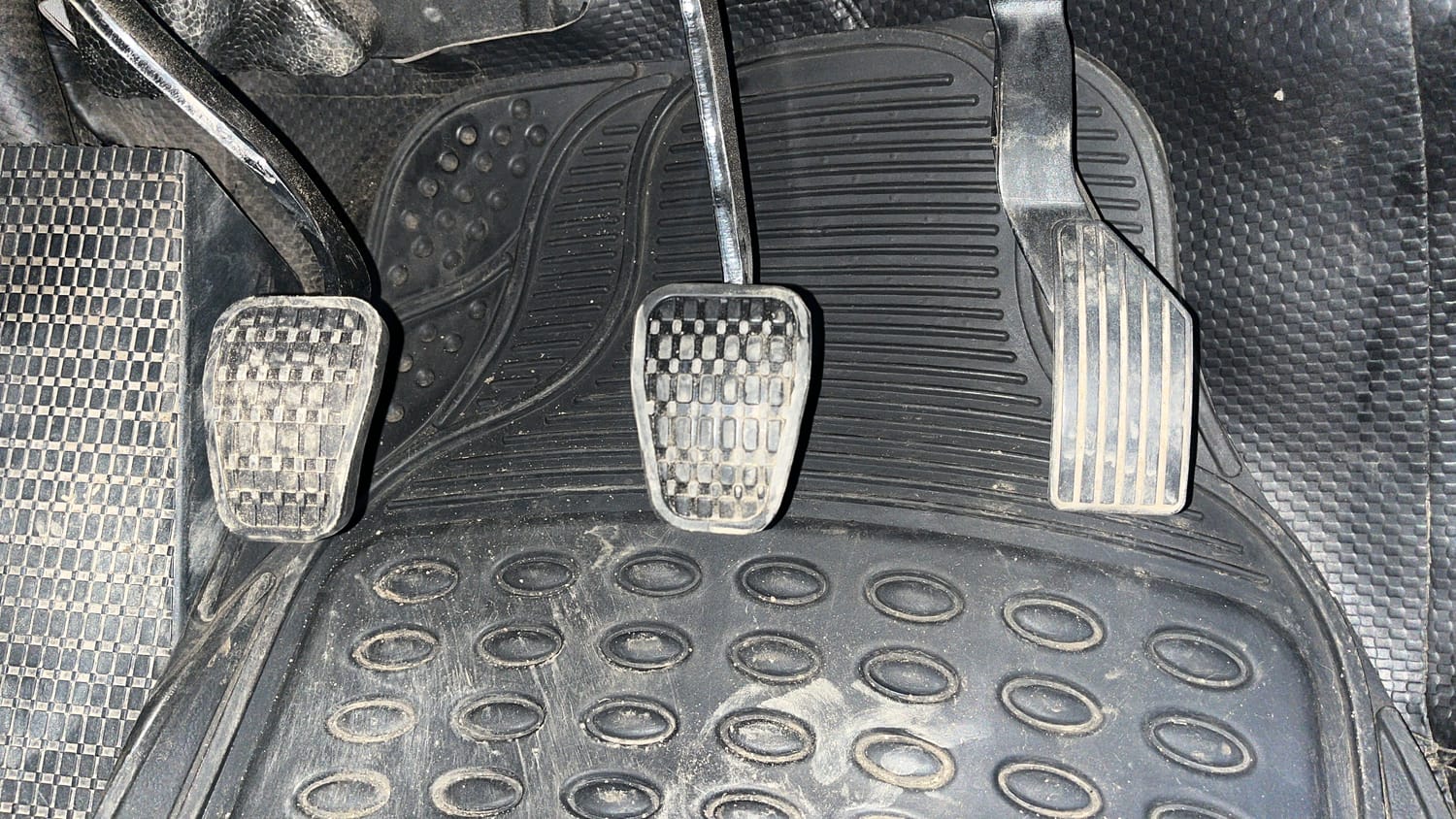 Used 2022 Tata Punch Kaziranga Creative MT Petrol Manual interior PEDALS VIEW