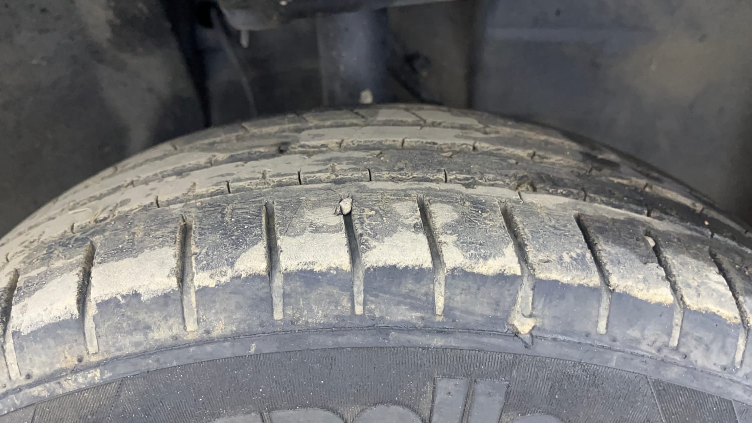 Used 2022 Tata Punch Kaziranga Creative MT Petrol Manual tyres RIGHT FRONT TYRE TREAD VIEW
