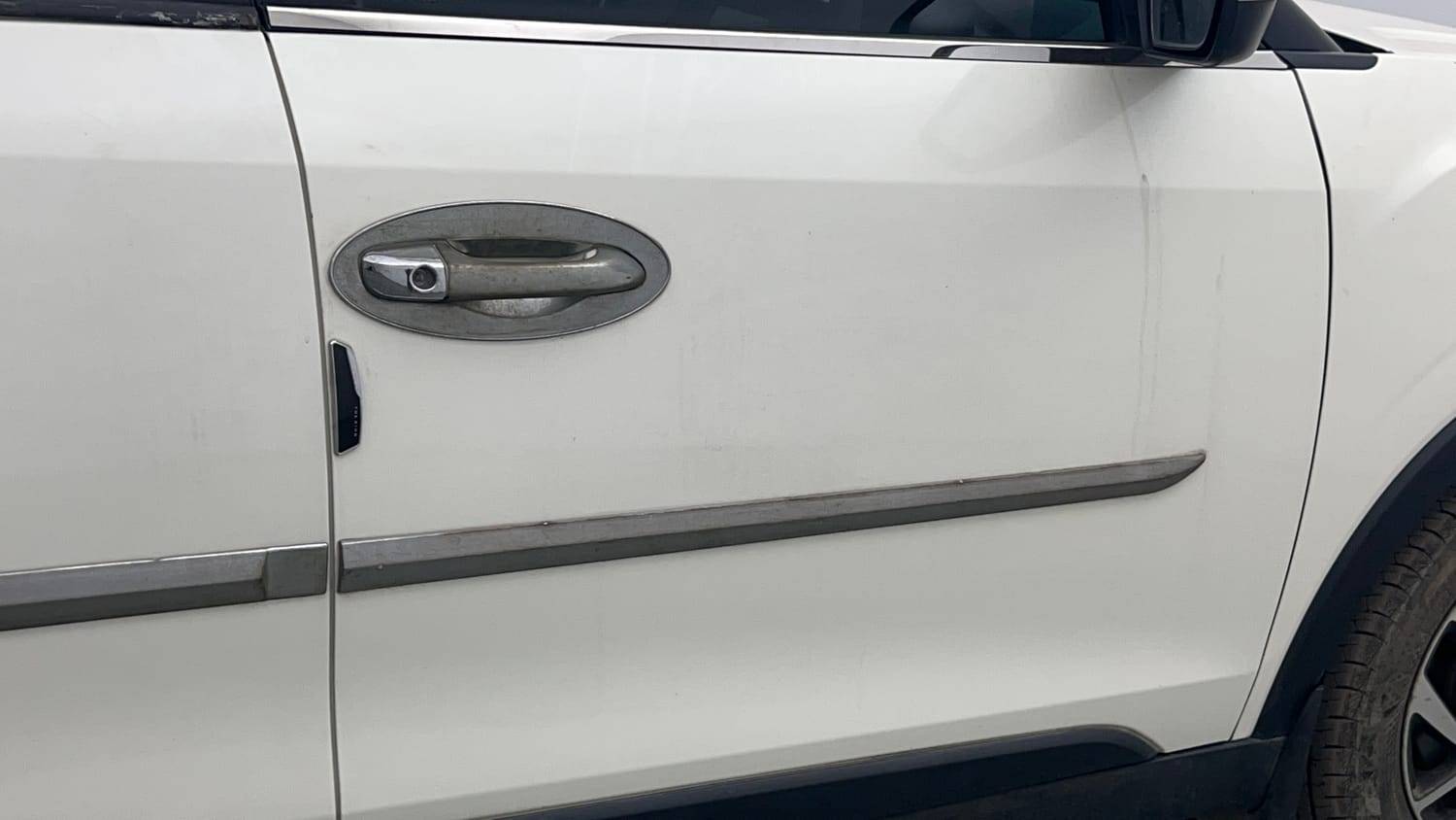 Used 2022 Mahindra XUV 300 W8 (O) 1.5 Diesel Diesel Manual dents MINOR SCRATCH