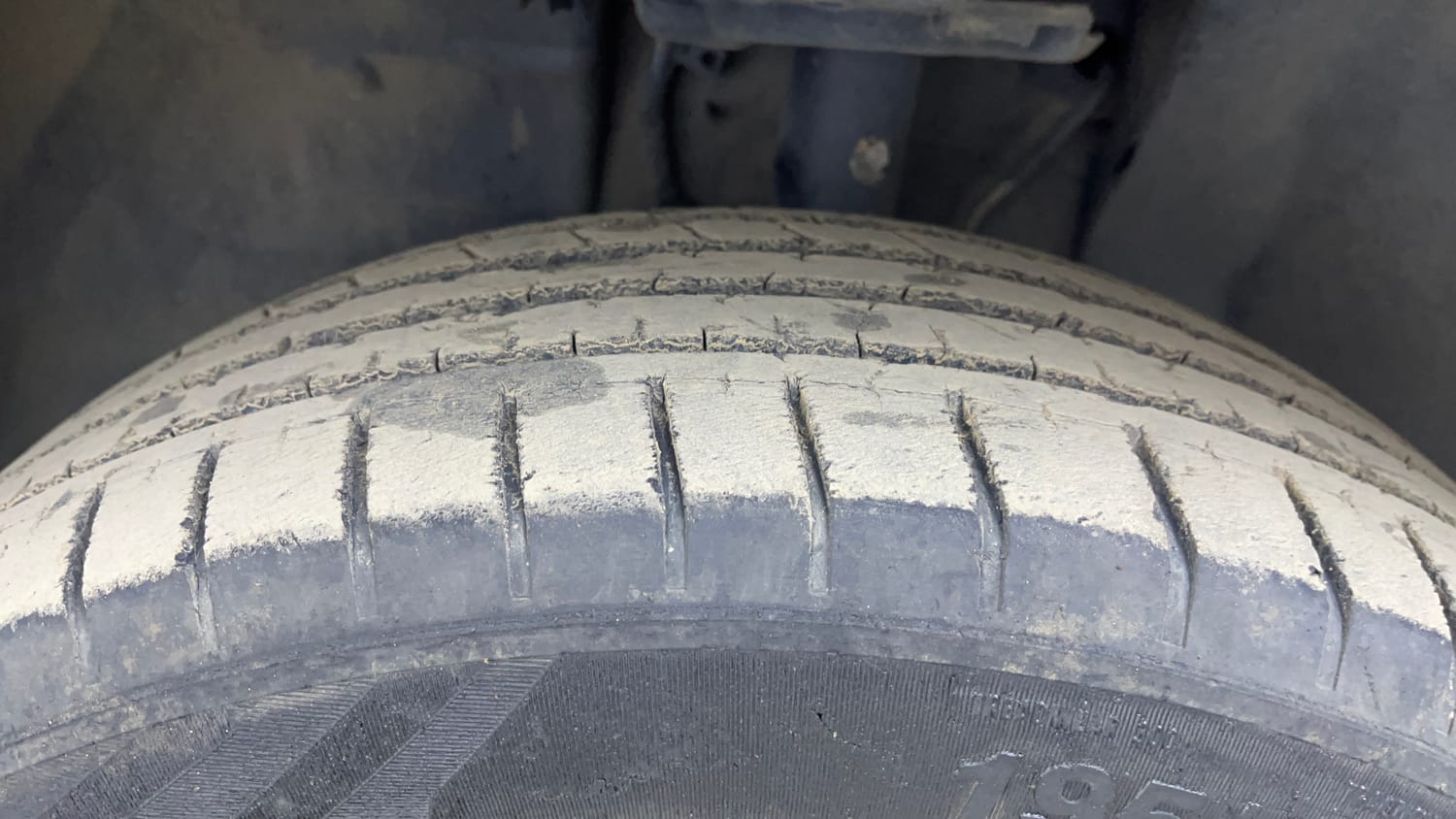 Used 2022 Tata Punch Kaziranga Creative MT Petrol Manual tyres LEFT FRONT TYRE TREAD VIEW