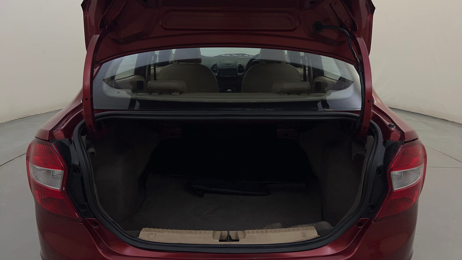 Used 2018 Ford Figo Aspire Titanium 1.2 Ti-VCT Diesel Manual interior DICKY INSIDE VIEW