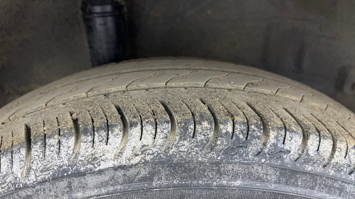 Used 2018 Honda Amaze 1.2 VX i-VTEC Petrol Manual tyres RIGHT REAR TYRE TREAD VIEW