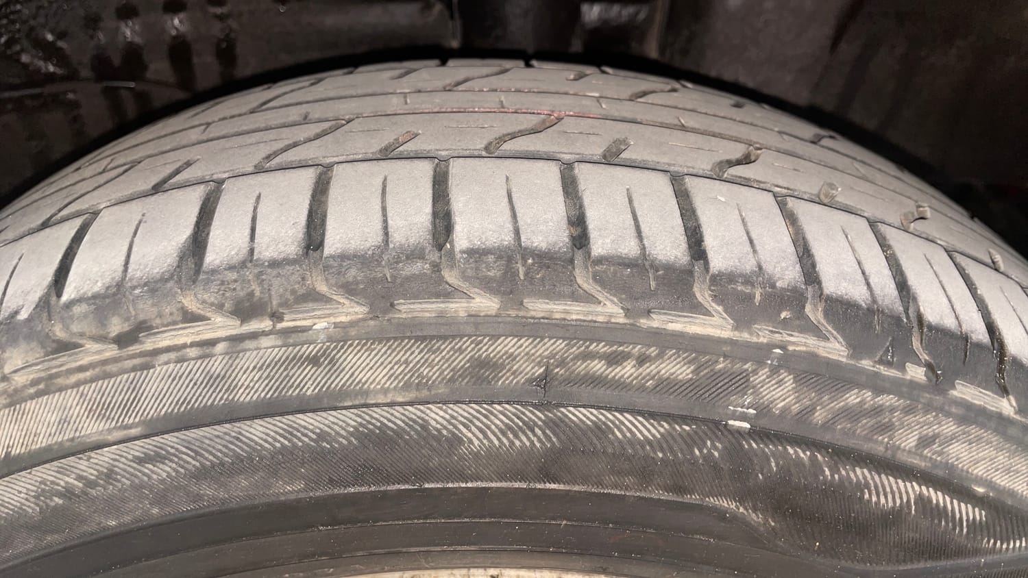 Used 2021 Hyundai Santro Magna AMT Petrol Automatic tyres LEFT REAR TYRE TREAD VIEW