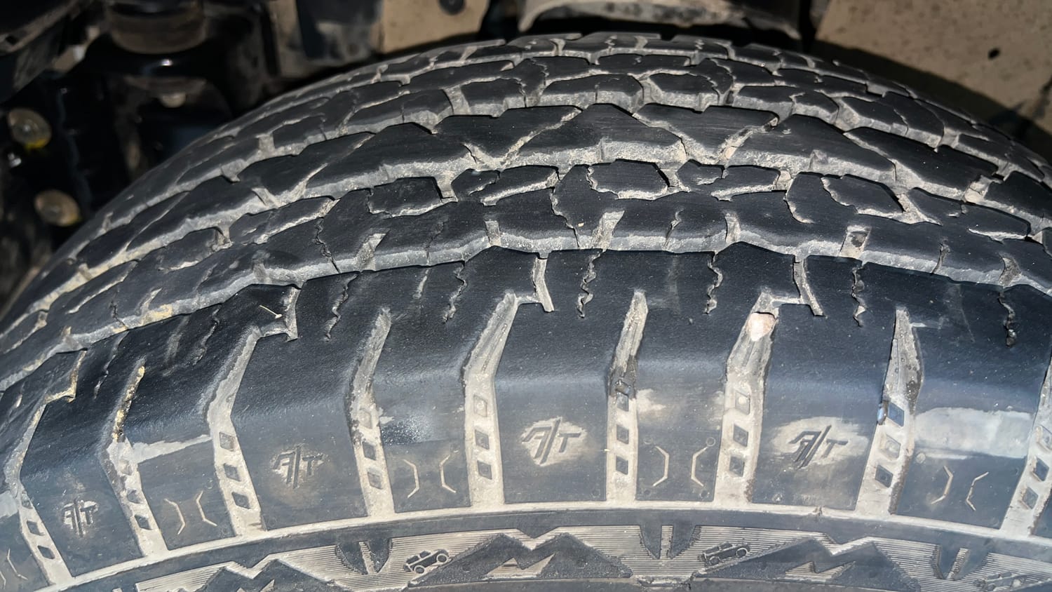 Used 2025 Mahindra Thar LX Hard Top Petrol MT 4WD Petrol Manual tyres LEFT FRONT TYRE TREAD VIEW