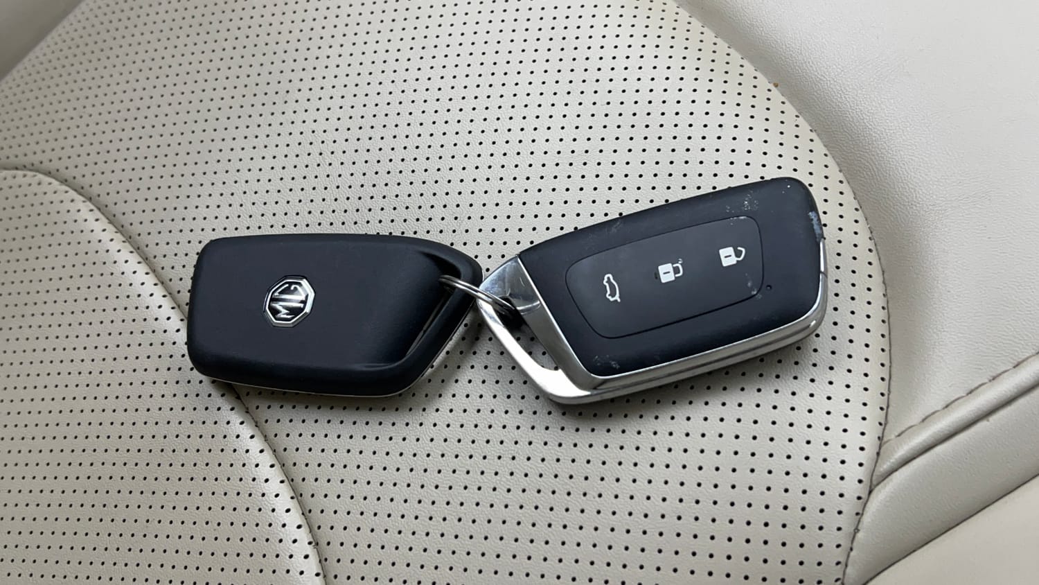 Used 2021 MG Motors Hector Sharp 1.5 Petrol CVT Petrol Automatic extra CAR KEY VIEW